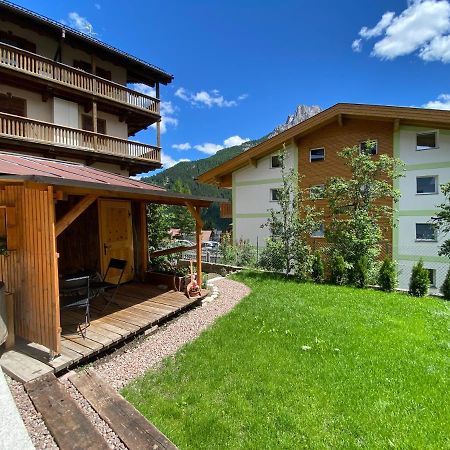Ciasa Sas Da Le Doudesc Lägenhet Vigo di Fassa Exteriör bild